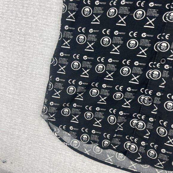 Y2K Volcom Skull Dead AOP Goth Punk Skate Mens Button Shirt Black Sz S Slim Fit - Picture 6 of 16